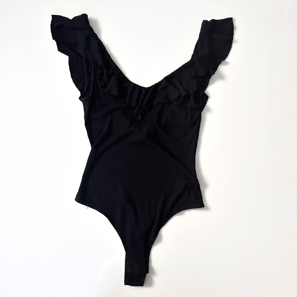 By Together Ruffle Bodysuit Black Ribbed Knit M - Picture 3 of 7